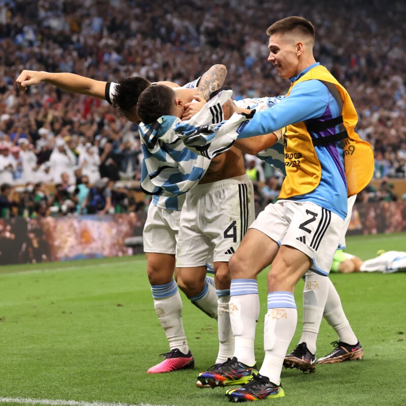 Montiel comemora o gol que deu o tricampeonato à Argentina. (Twitter/FIFA)