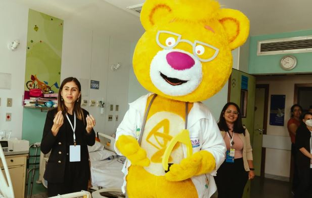 Urso Astro, mascote do projeto - Divulgação e jornal O DIA
