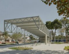 Estrutura em ação do Mercado da Praça